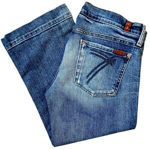7FAM Dojo Crop Cropped Capris Blue Jean Size 30 Med Wash Denim Distressed